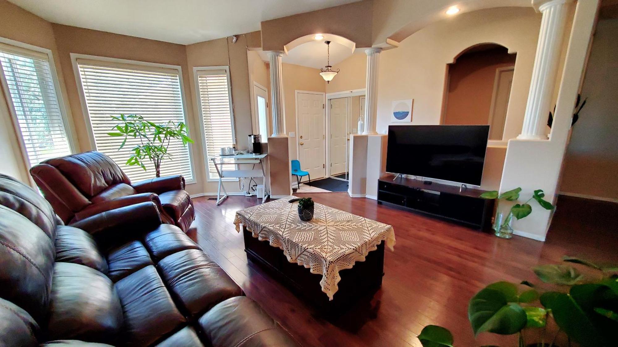 Saskatoon Lashyn Cove Homestay Extérieur photo