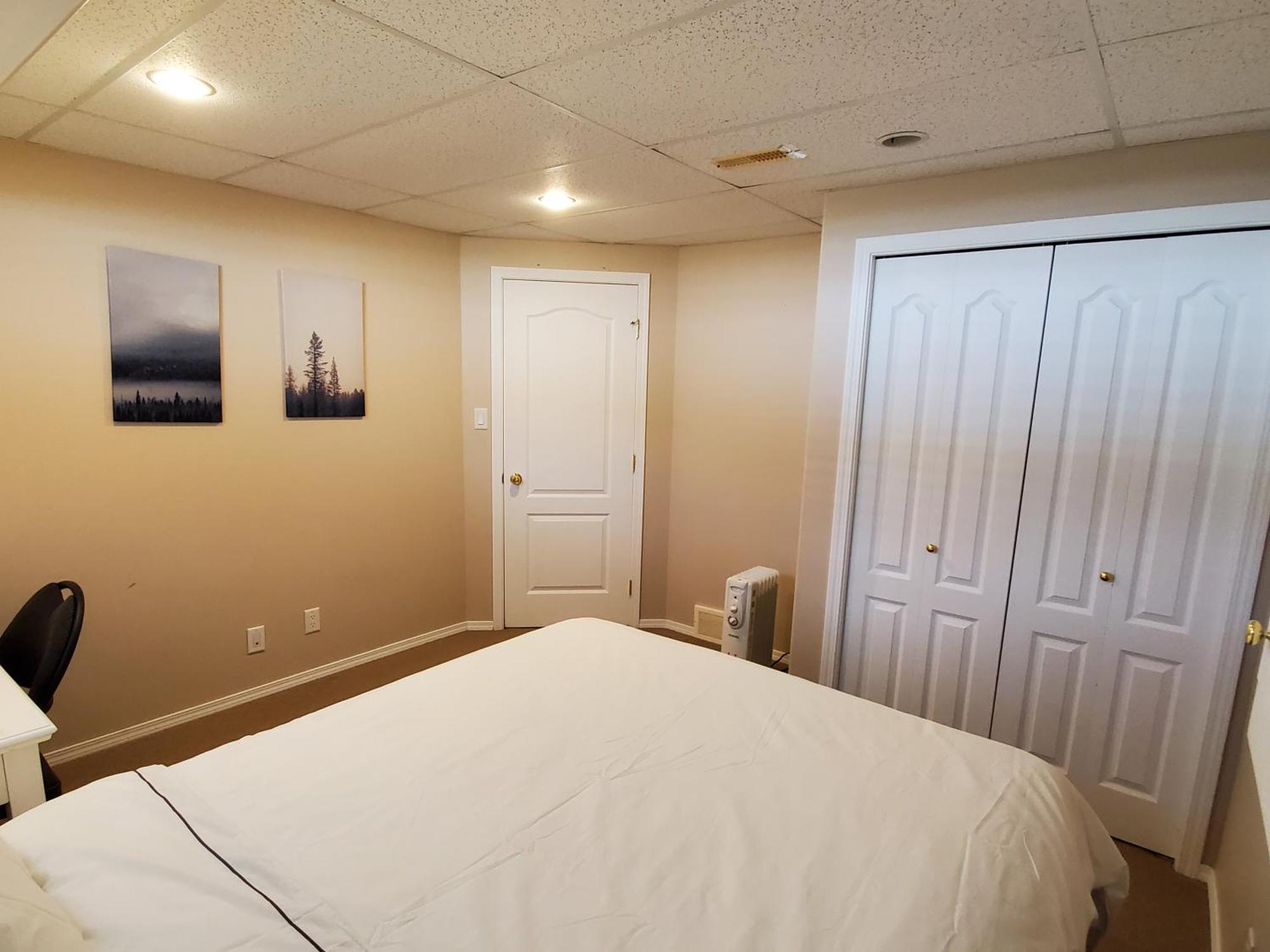 Saskatoon Lashyn Cove Homestay Extérieur photo