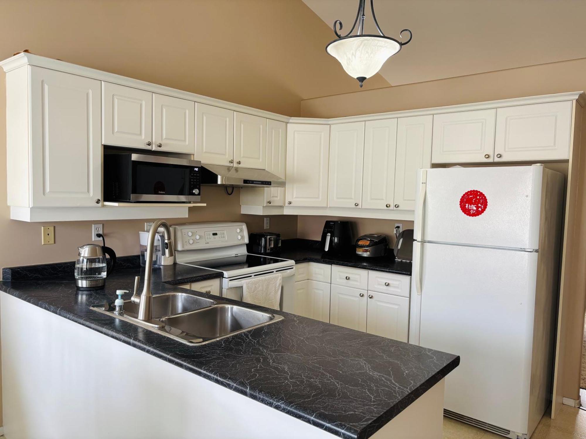 Saskatoon Lashyn Cove Homestay Extérieur photo